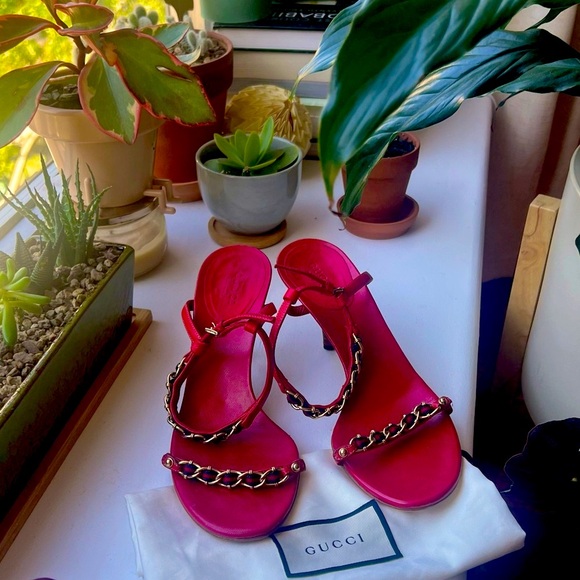 Vintage GUCCI kitten heels 👠 - Picture 10 of 13